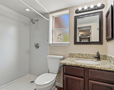 3157 Royal Jewel Street - Photo Thumbnail 17