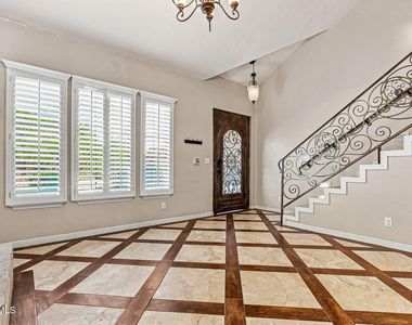3157 Royal Jewel Street - Photo Thumbnail 6