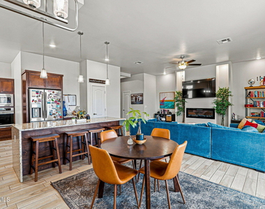 14756 John Mcneely Avenue - Photo Thumbnail 10