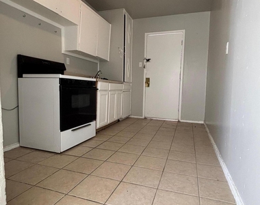 3906 Harrison Avenue - Photo Thumbnail 4