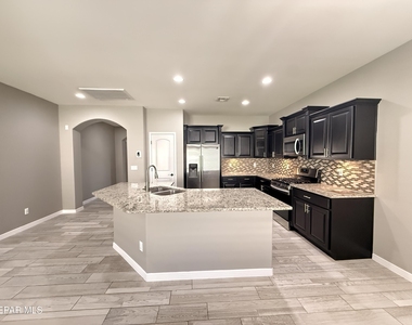 12125 Chapel Hill Road - Photo Thumbnail 16