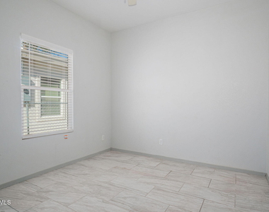 621 Main Street - Photo Thumbnail 11