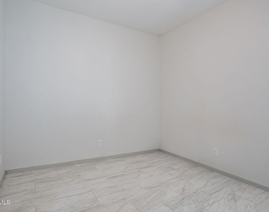 621 Main Street - Photo Thumbnail 9