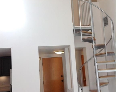 664 Main Avenue - Photo Thumbnail 9