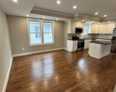 823 Capitol Avenue - Photo Thumbnail 5