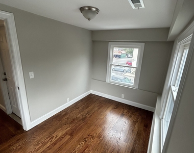 823 Capitol Avenue - Photo Thumbnail 8