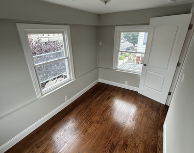 823 Capitol Avenue - Photo Thumbnail 9