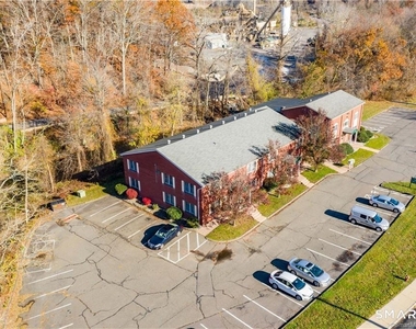 543 Main Street - Photo Thumbnail 13