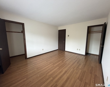 90 Burton Street - Photo Thumbnail 8