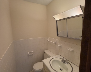 90 Burton Street - Photo Thumbnail 5
