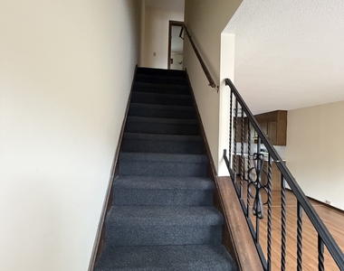 90 Burton Street - Photo Thumbnail 6