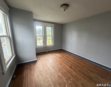 243 Center Street - Photo Thumbnail 6