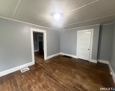243 Center Street - Photo Thumbnail 5