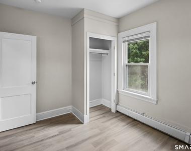 19 Maple Avenue - Photo Thumbnail 10