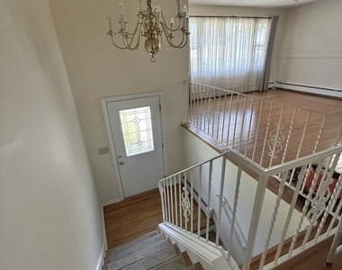 21 Cheryl Drive - Photo Thumbnail 2