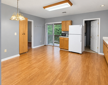174 Jordan Avenue - Photo Thumbnail 1