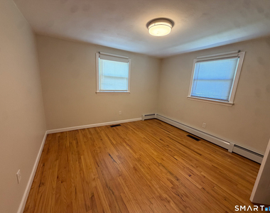 6 Prior Avenue - Photo Thumbnail 10