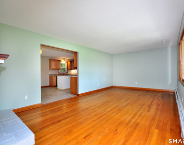 84 Holcomb Street - Photo Thumbnail 10