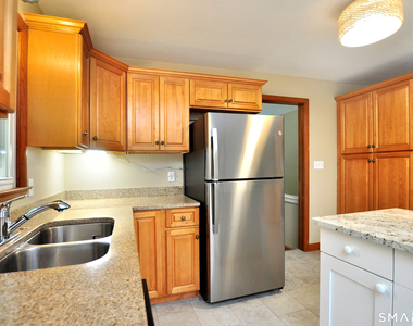 84 Holcomb Street - Photo Thumbnail 19
