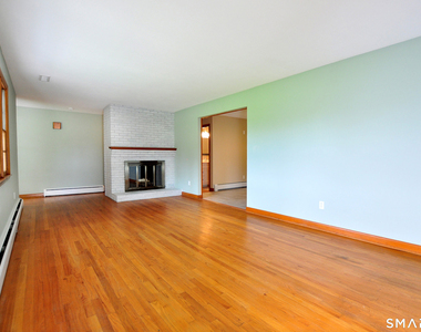 84 Holcomb Street - Photo Thumbnail 11