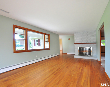 84 Holcomb Street - Photo Thumbnail 12