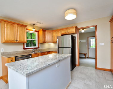 84 Holcomb Street - Photo Thumbnail 17