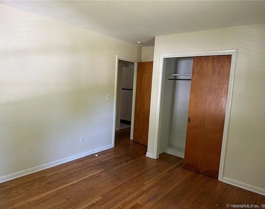 28 North Avenue - Photo Thumbnail 17
