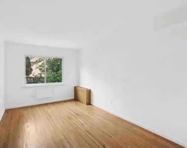 32-53 35th Street - Photo Thumbnail 1