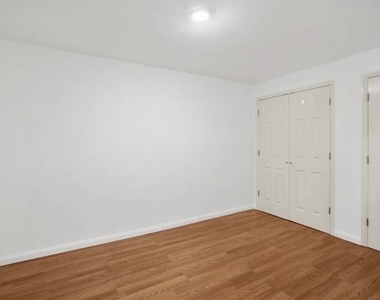 32-53 35th Street - Photo Thumbnail 3