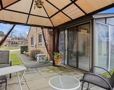 4782 Barone Dr - Photo Thumbnail 22