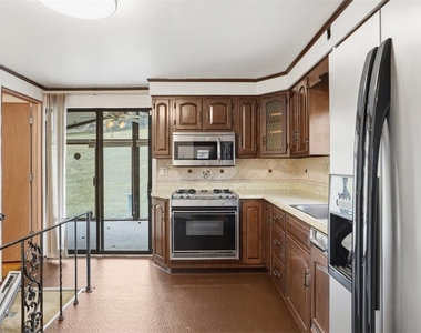 4782 Barone Dr - Photo Thumbnail 4