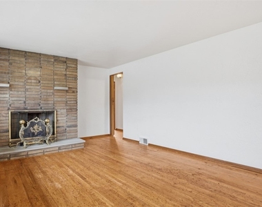 4782 Barone Dr - Photo Thumbnail 1