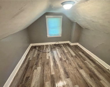 8875 Westwood Rd - Photo Thumbnail 11