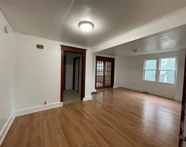 31 Brown St - Photo Thumbnail 4
