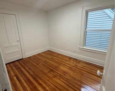 392-394 Columbia Avenue - Photo Thumbnail 8