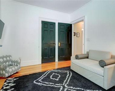 18 Sibley Place - Photo Thumbnail 36