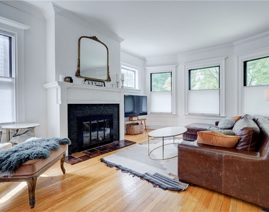 18 Sibley Place - Photo Thumbnail 12