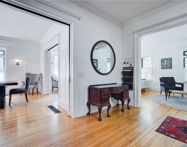 18 Sibley Place - Photo Thumbnail 5