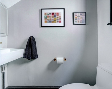 18 Sibley Place - Photo Thumbnail 25