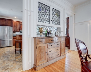 18 Sibley Place - Photo Thumbnail 16
