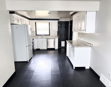 115 Burben - Photo Thumbnail 5