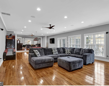 110 Stanley Oaks Place - Photo Thumbnail 15