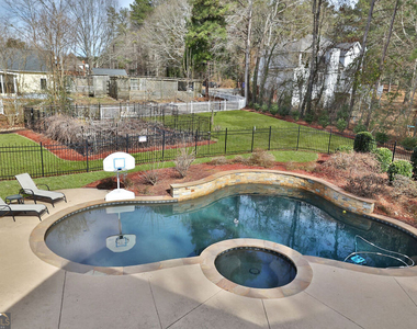 110 Stanley Oaks Place - Photo Thumbnail 27