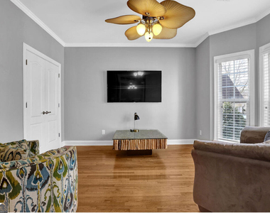 110 Stanley Oaks Place - Photo Thumbnail 12