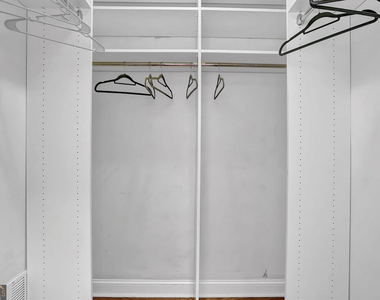110 Stanley Oaks Place - Photo Thumbnail 11