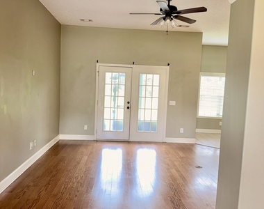 1038 Sand Dollar Way - Photo Thumbnail 5