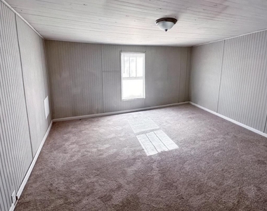 109 South Street - Photo Thumbnail 6