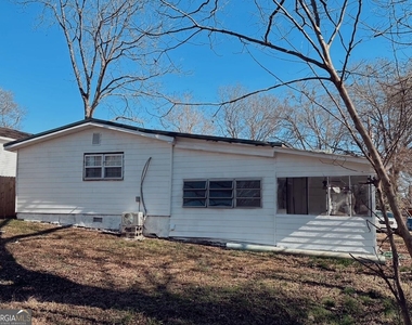 109 South Street - Photo Thumbnail 11