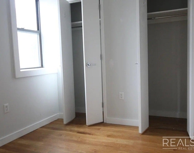 100 Dupont Street - Photo Thumbnail 7