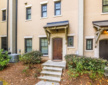 213 Knob Hills Circle - Photo Thumbnail 1
